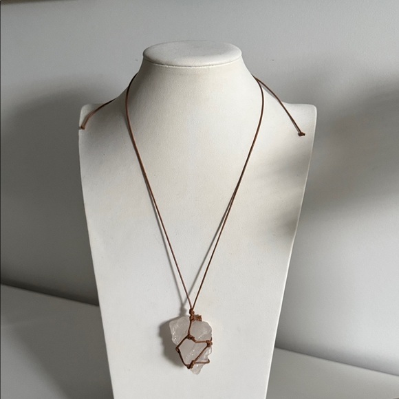 Clear Quartz Rope Wrap Rock Crystal Pendant Necklace - Picture 1 of 6